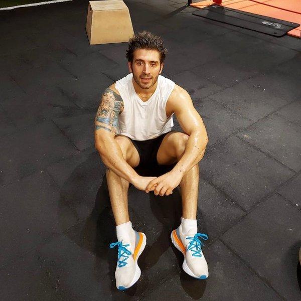 Başarılı oyuncu Cihangir Ceyhan'ın sosyal medya paylaşımları