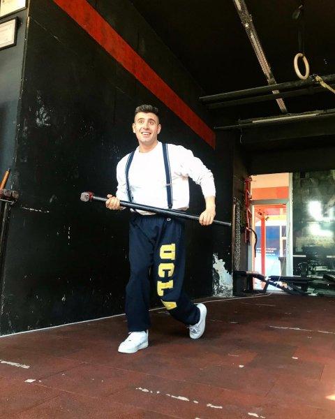 Başarılı oyuncu Cihangir Ceyhan'ın sosyal medya paylaşımları