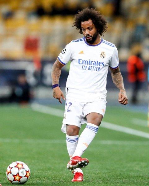 Dünyanın en iyi sağ ve sol bek oyuncuları