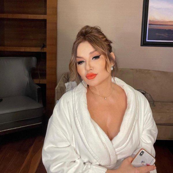 Aşk hayatında aşırı hız yapan ünlüler