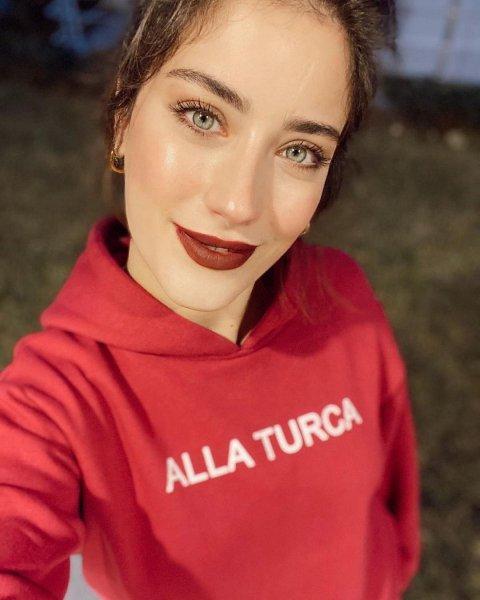 Sigara tiryakisi ünlüler