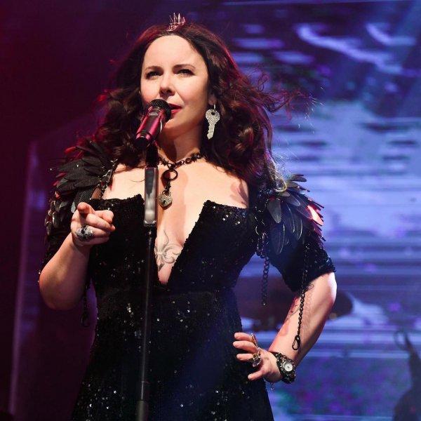 Müzmin bekar 10 ünlü