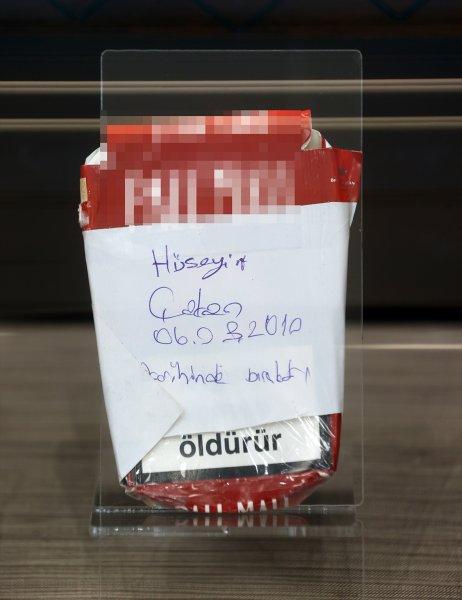 Cumhurbaşkanı Erdoğan'ın topladığı sigara paketlerinden kareler