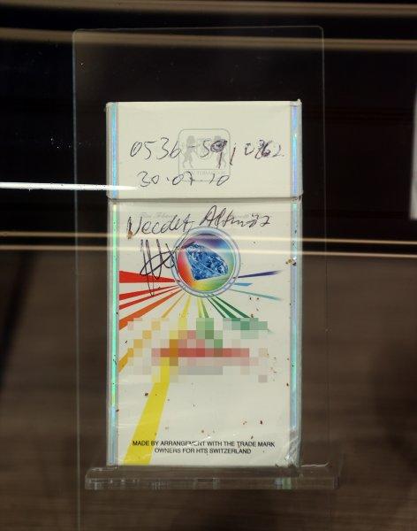 Cumhurbaşkanı Erdoğan'ın topladığı sigara paketlerinden kareler