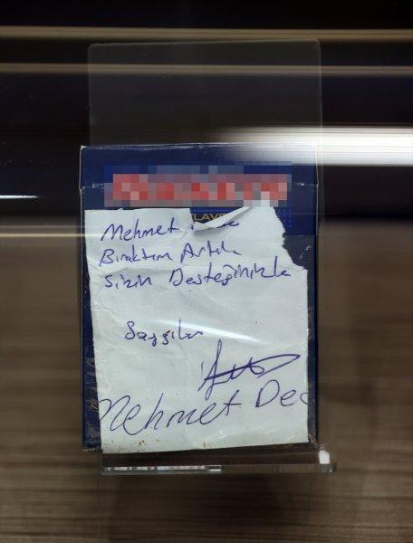 Cumhurbaşkanı Erdoğan'ın topladığı sigara paketlerinden kareler