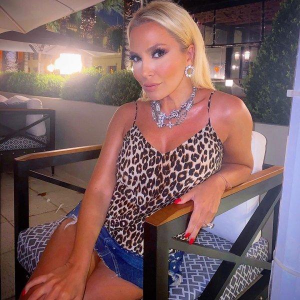 Dekoltesiyle gündeme gelen Lerzan Mutlu'nun kareleri