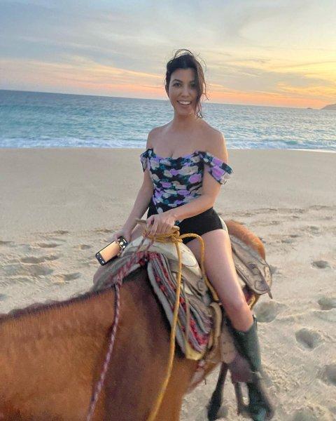 Kourtney Kardashian'ın cesur pozları