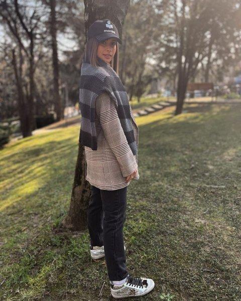 15 Şubat tarihinde paylaşım yapan ünlüler