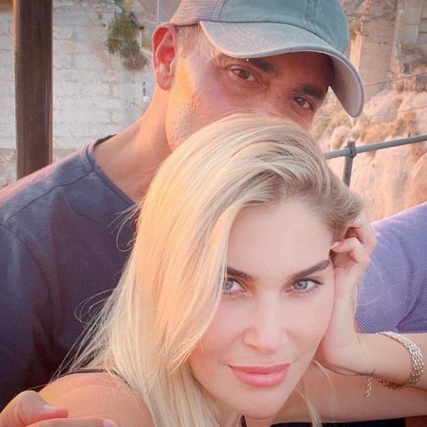 Evlilik yolunda ilerleyen ünlü çiftler