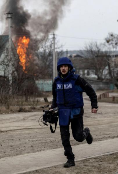 Çatışmaların arasında tahliye edilen Ukraynalıların kareleri