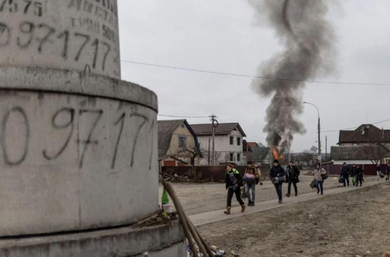 Çatışmaların arasında tahliye edilen Ukraynalıların kareleri