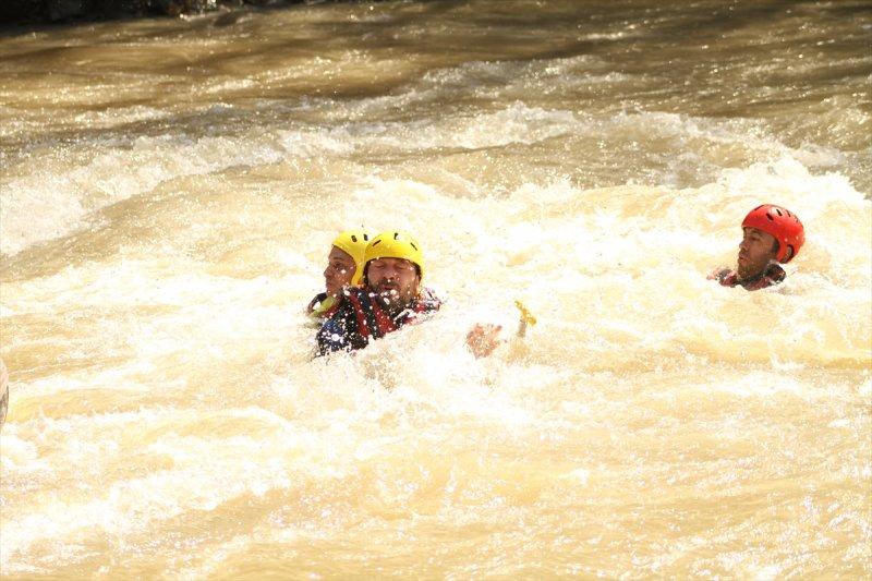 Melen Çayı'nda rafting sezonu başladı