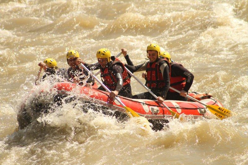 Melen Çayı'nda rafting sezonu başladı