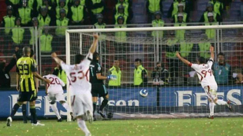 Fenerbahçe - Galatasaray derbilerinin unutulmazları