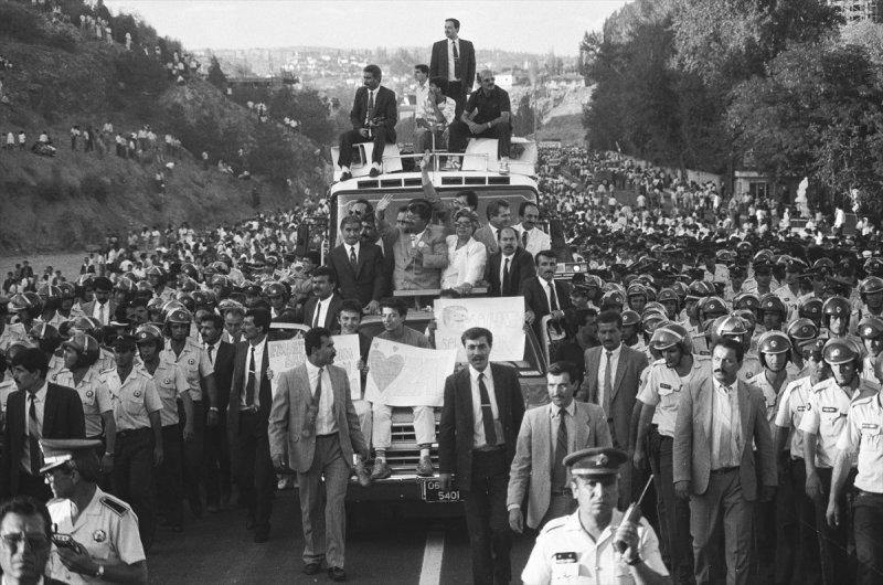 Turgut Özal'ın ölümünün üzerinden 29 yıl geçti