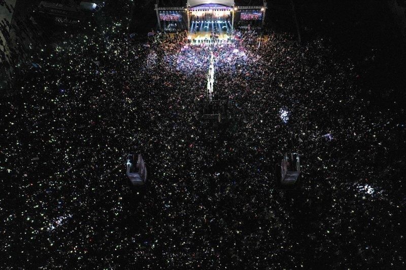 Trabzonspor, şampiyonluğu İstanbul'da kutladı