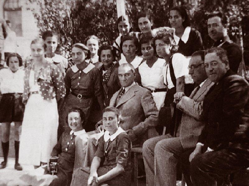 Mustafa Kemal Atatürk’ün gençlerle hatıraları 