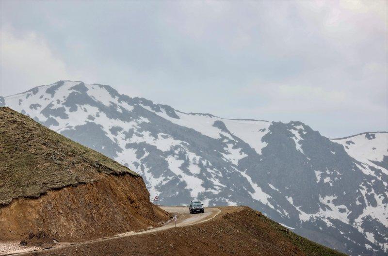 Limni Gölü, baharla birlikte ziyarete açıldı