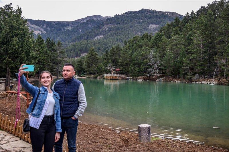 Limni Gölü, baharla birlikte ziyarete açıldı