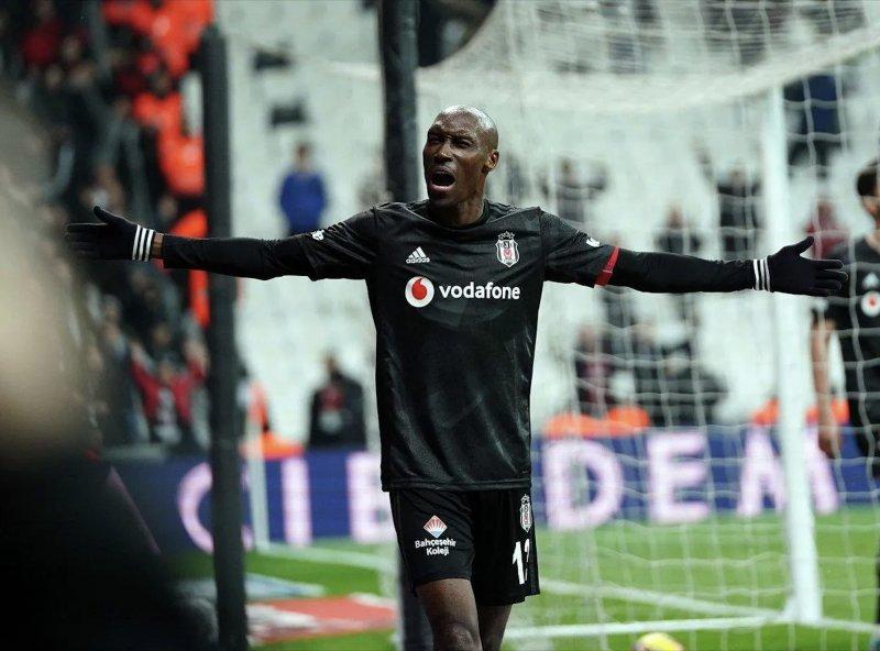 4 büyüklerde sözleşmesi biten oyuncular