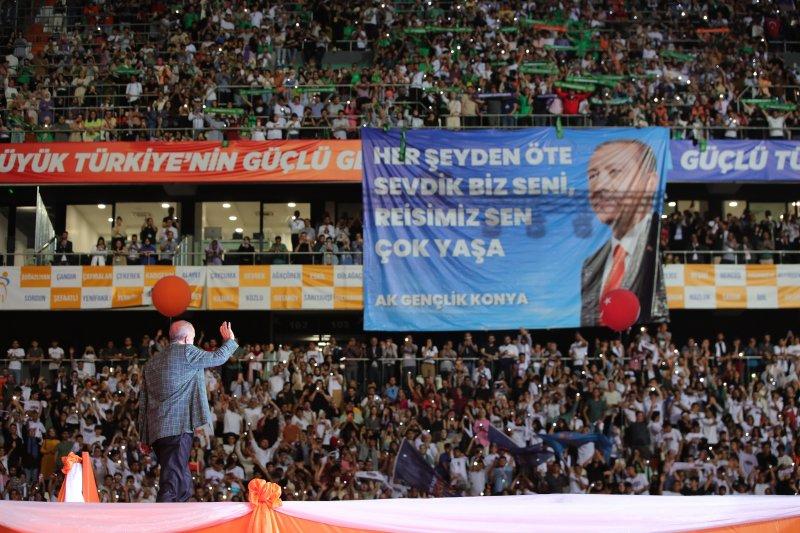 Adana'da AK Parti Gençlik Şöleni etkinliği düzenlendi