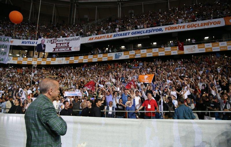 Adana'da AK Parti Gençlik Şöleni etkinliği düzenlendi