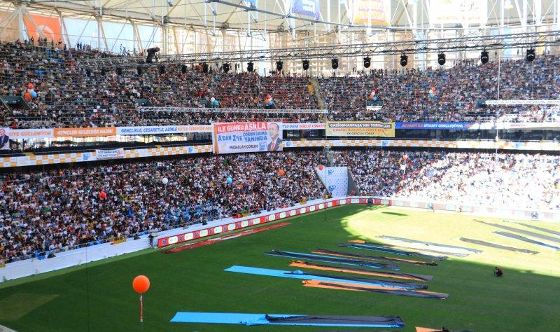 Adana'da AK Parti Gençlik Şöleni etkinliği düzenlendi