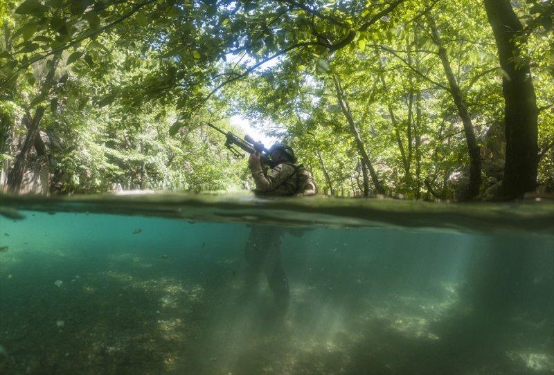 TSK Isparta'da, dünyanın en zorları arasında yer alan askeri eğitimi veriyor