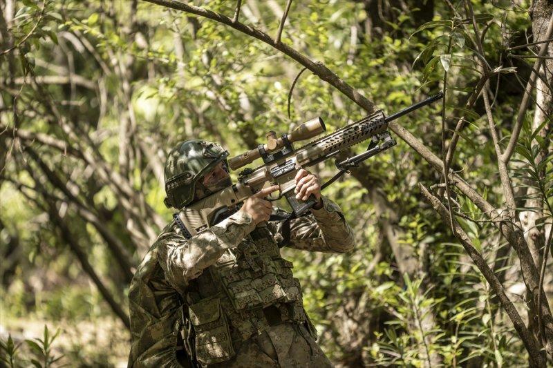 TSK Isparta'da, dünyanın en zorları arasında yer alan askeri eğitimi veriyor