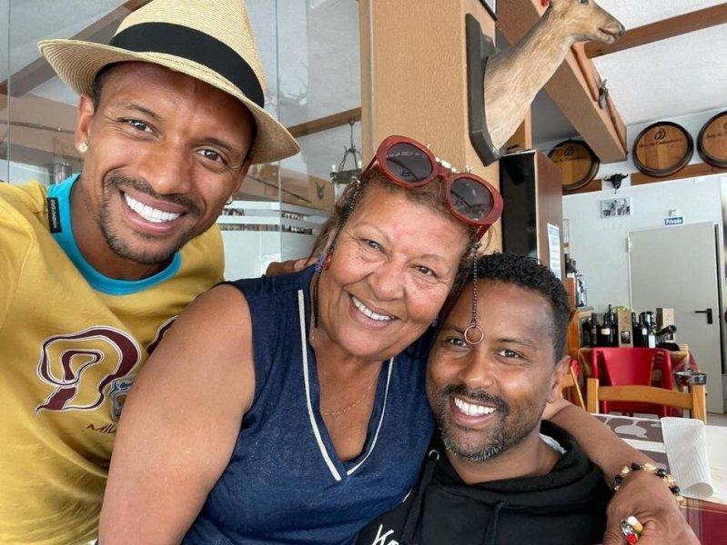 Sporculardan tatil paylaşımları