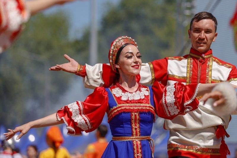 Rusya'daki Tatarlar ve Başkurtlar, Sabantuy Bayramı'nı kutladı