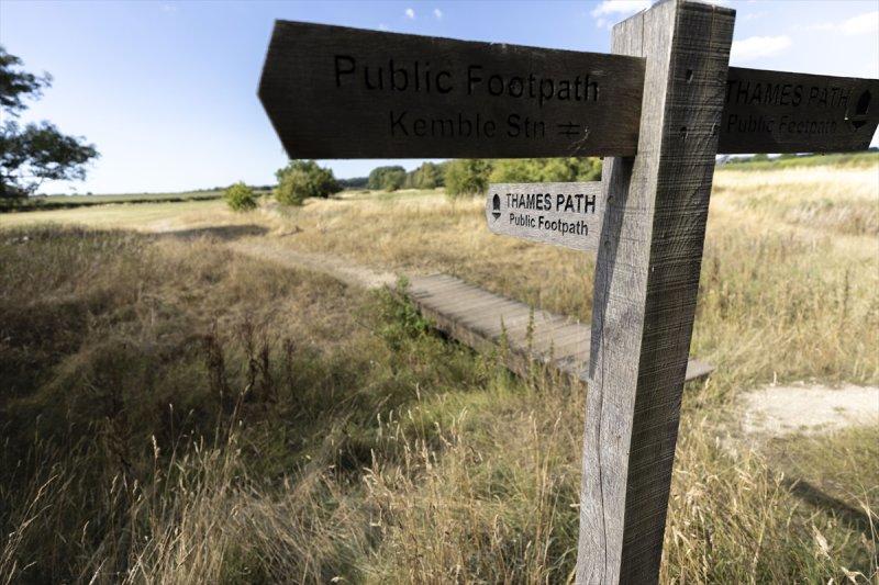 Thames Nehri'nin kaynağı kuruyor