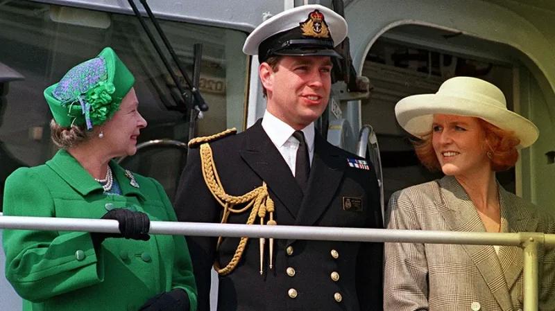 Fotoğraflarla İngiltere Kraliçesi 2'nci Elizabeth