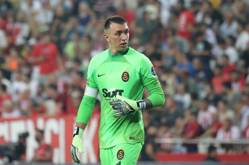 Galatasaray, Muslera'nın alternatifini buldu