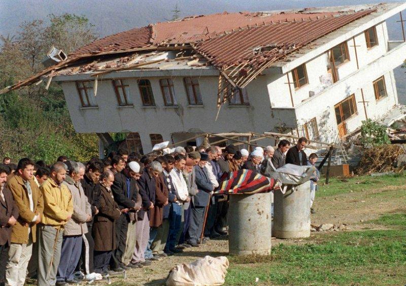 Düzce depreminin üzerinden 22 yıl geçti