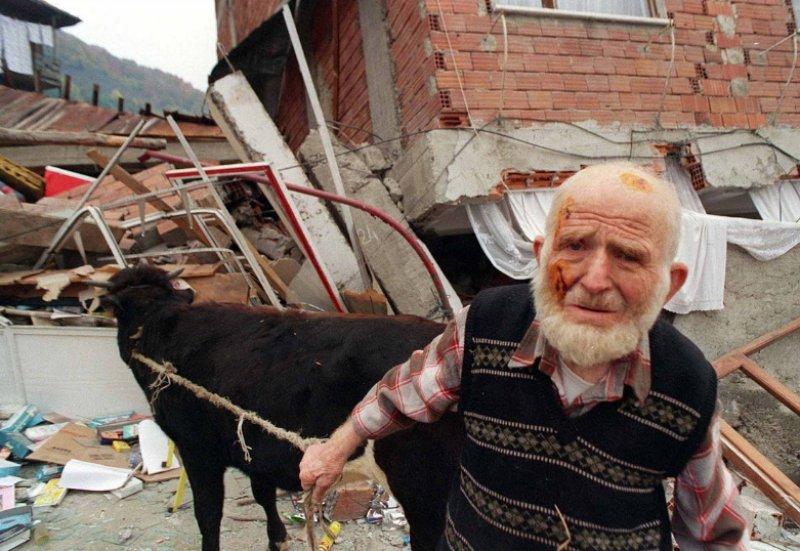 Düzce depreminin üzerinden 22 yıl geçti