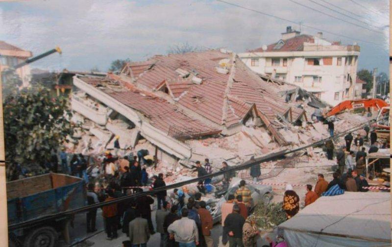 Düzce depreminin üzerinden 22 yıl geçti