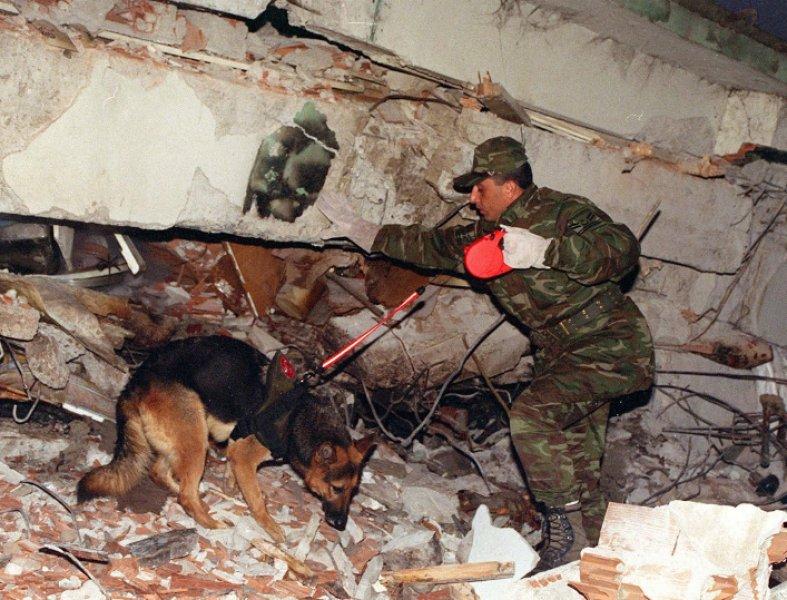 Düzce depreminin üzerinden 22 yıl geçti