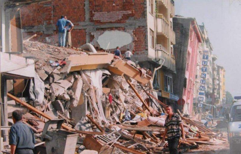 Düzce depreminin üzerinden 22 yıl geçti