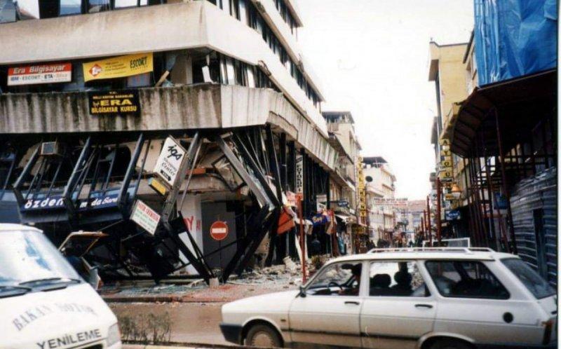 Düzce depreminin üzerinden 22 yıl geçti