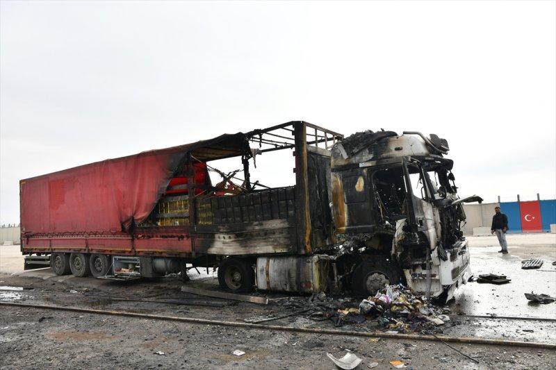 Terör örgütü PKK/YPG'nin Karkamış'a roketli saldırısı