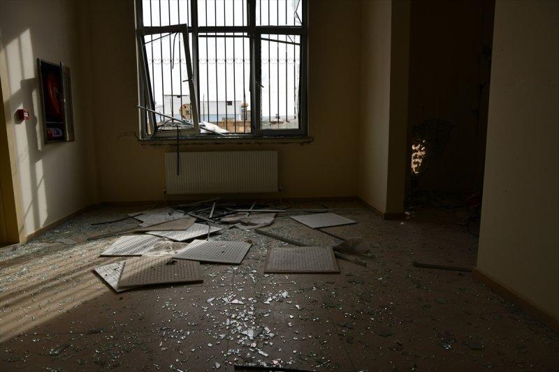 Terör örgütü PKK/YPG'nin Karkamış'a roketli saldırısı