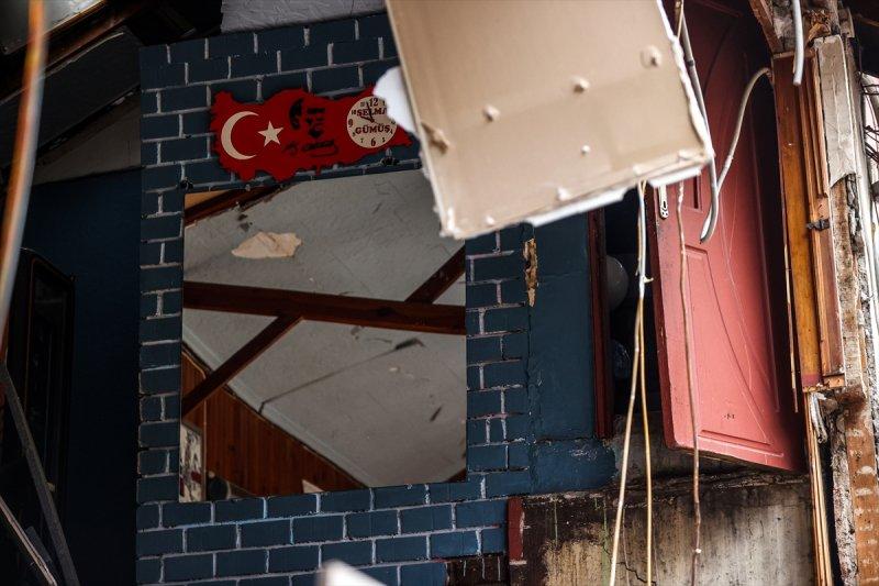 Düzce 5.9 şiddetindeki depremle sarsıldı