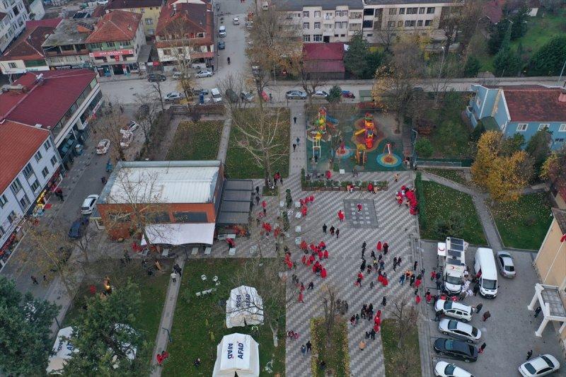 Düzce 5.9 şiddetindeki depremle sarsıldı