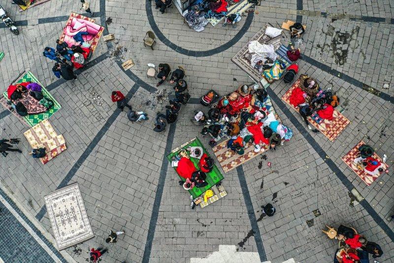 Düzce 5.9 şiddetindeki depremle sarsıldı