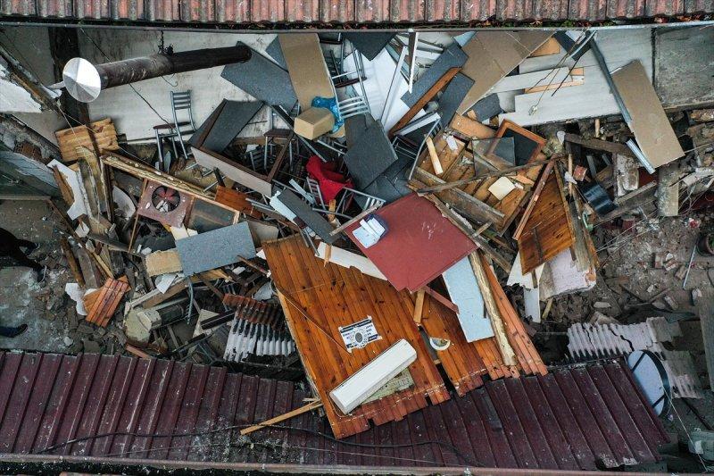 Düzce 5.9 şiddetindeki depremle sarsıldı