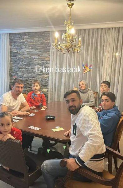 Futbolcuların yeni yıl paylaşımları