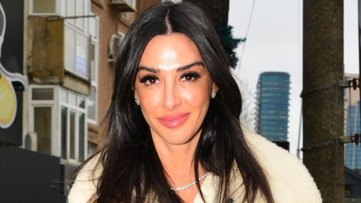 Arda Turan'ın eşi Aslıhan'ın estetiksiz hali dumur etti! "Bu ne ya?"