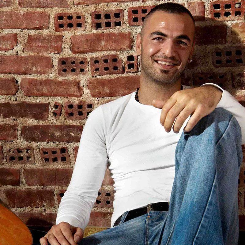 Soner Sarıkabadayı’nın uzun saçlı hali