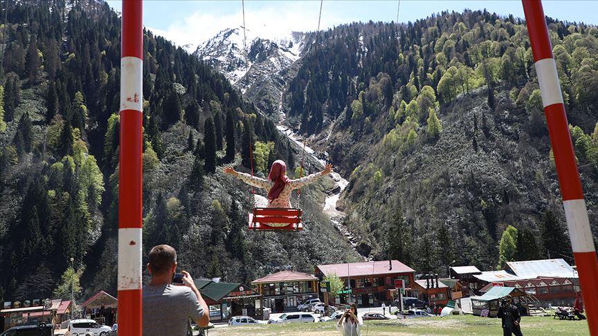 Gökyüzüne uzanan dağlar: Karadeniz'in en güzel yaylaları